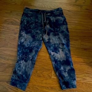 Lululemon Joggers Align — relaxed fit